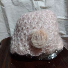 美品　フワフワ　ニットキャップの画像