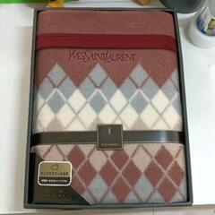 0203-176 【美品】イブサンローラン　カシミア入り　毛布