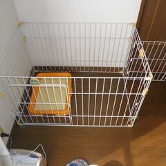子犬用品（ペットケージ、子犬用トイレほか小物）まとめて差し上げます