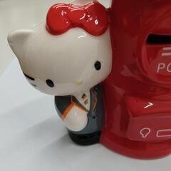 大幅値下げ！ハローキティポスト貯金箱、未使用の画像