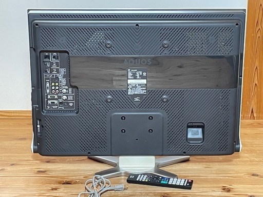 32型液晶テレビ とDVDレコーダーセット 送料込み！32型TVとAQUOS DVD