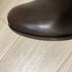 （値段交渉可）A.P.C ロングブーツ／マロン／80,000円相当の画像