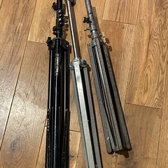 プロ用撮影機材　モノブロック３台　スタンド３本　ジャンクの画像