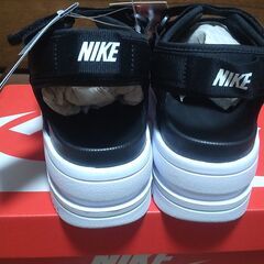 【まだ受付中･送付可能】新品タグ付箱付 NIKE ナイキ アイコン クラシック サンダル 厚底 黒 24㎝ サイズ7 早い者勝ちです✨✨の画像