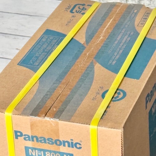 新品未開封 Panasonic コードレススチームアイロン NI-L800