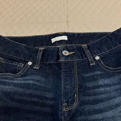 美品 earth music & ecology デニムスキニーパンツＬの画像