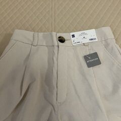 未使用  ＧＵ  コーデュロイタックテーパードパンツの画像