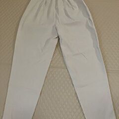 未使用  ＧＵ  コーデュロイタックテーパードパンツの画像