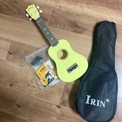 楽器 弦楽器、ウクレレ