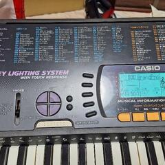 電子ピアノ　キーボードの画像
