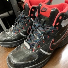 NIKE スニーカー