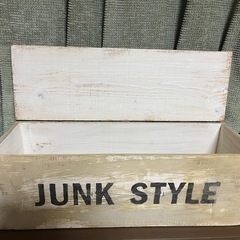 収納ボックスの画像