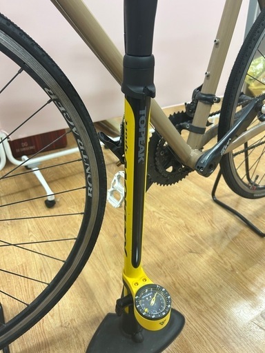 自転車　ロードバイク　TREK
