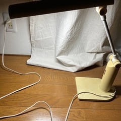 3月末削除　無印良品　デスクライト
