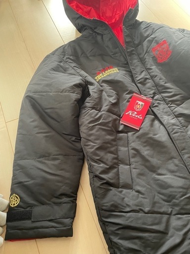 浦和レッズ 新品 ベンチコート(⁎⁍̴̛ᴗ⁍̴̛⁎) 人気 浦和レッズ新品タグ