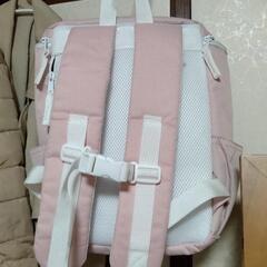 ピンクの可愛いリュックですの画像