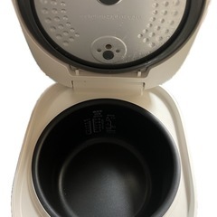 美品2024年モデル炊飯器の画像