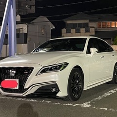 クラウン220RSグレード ガソリンターボ2.0 3眼ヘッドライトの画像