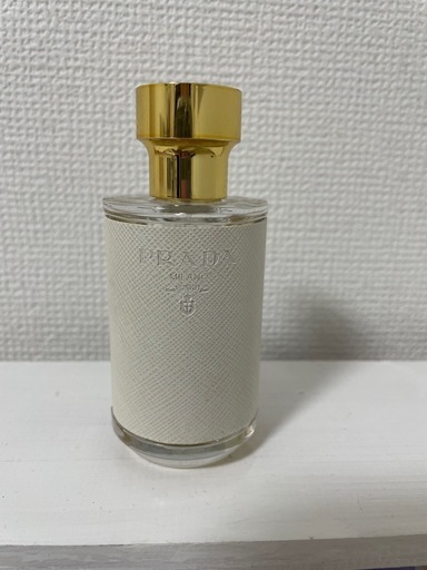 PRADA 香水