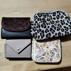 22日まで、財布とポーチ