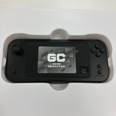 118種のゲームができる携帯ゲーム機の画像