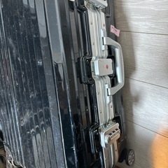 スーツケースの画像