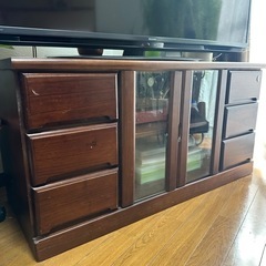テレビ台の画像