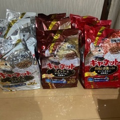 キャットフード　キャネット2.7㎏　12袋の画像