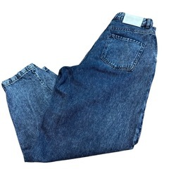 ZARA バレルレッグジーンズ　デニムの画像