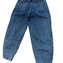 ZARA バレルレッグジーンズ　デニムの画像