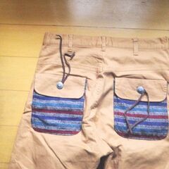 お洒落なネイティブ柄パンツ譲ります。の画像
