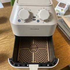 値下げ！レコルト⭐︎ノンフライヤー、ベージュ、の画像