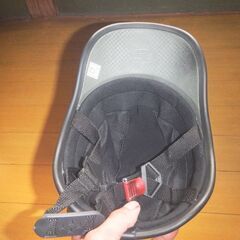 半キャップヘルメット（黒）譲ります。の画像