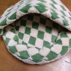 犬用ドーム型あったかベッド（未使用）の画像