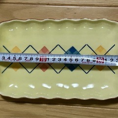 【追記】初投稿の半額以下‼️陶器長皿 手持ち付き約25cm  アーガイル柄 緑,黄 未使用？２枚セット  の画像