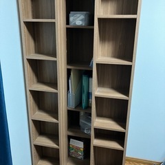 取引中スライド式本棚の画像