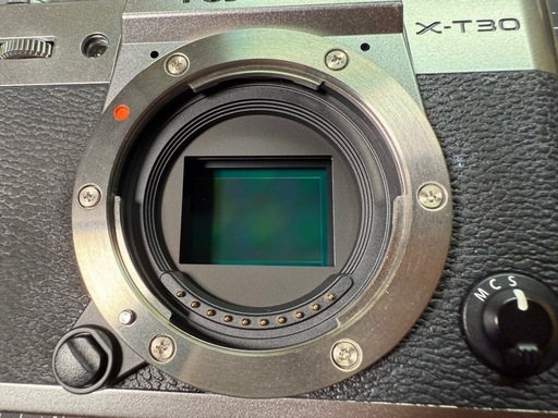 相談中:良品シャッター数6205回　FUJIFILM X-T30 [ボディ シルバー]