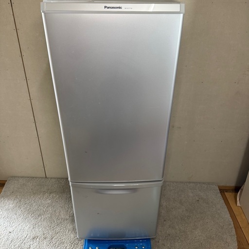 【195】Panasonic 冷蔵庫　NR-B177W-S 2015年