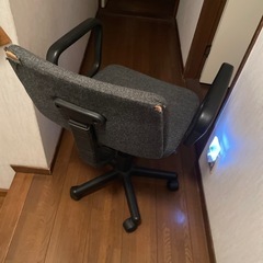 オフィスチェアの画像