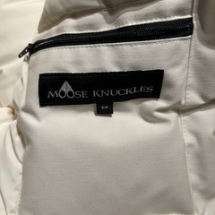 Moose Knuckles ダウンの画像