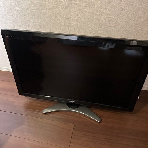 SHARP　32型テレビ