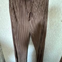 カジュアル パンツ