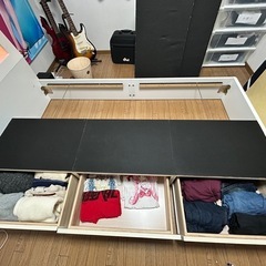 ベッドandマットレスの画像