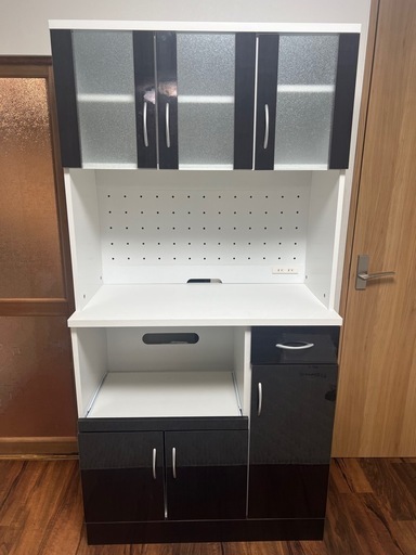 〈取引中〉定価36900円　キッチンボード　食器棚　新品同様