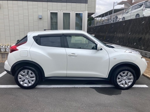 日産 ジューク １５ＲＸ　タイプＶ　2013年式  72000km 車検R8年8月！　Ｂｌｕｅｔｏｏｔｈオーディオ　記録簿　ドライブレ