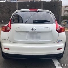 日産 ジューク １５ＲＸ　タイプＶ　2013年式  73000km 車検R8年8月！　Ｂｌｕｅｔｏｏｔｈオーディオ　記録簿　ドライブレコ－ダ－　キーレス　ミュージックプレイヤー　助手席エアバック　運転席エアバック　オートエアコン の画像