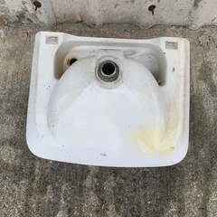 TOTO 　ホワイト系 陶器手洗い 壁掛手洗器 の画像
