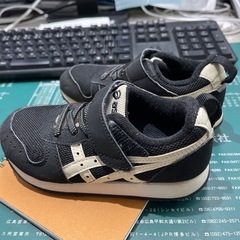 靴アシックスキッズ17.5センチ
の画像