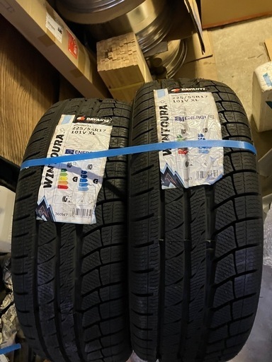 新品未使用スタッドレスタイヤ　２本セット　 225/55R17インチホイール用　アルファード　クラウンスカイライン　エスティマ　オデッセイ　普通車　千葉県