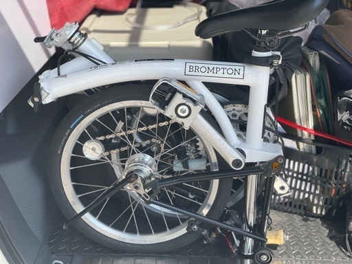 ブロンプトン　折りたたみ　自転車